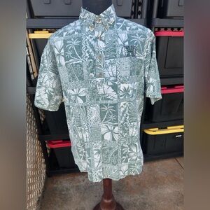 PreOwned Kahala Hawaiian Print University Of Hawaii 3/4 Button Men's L
